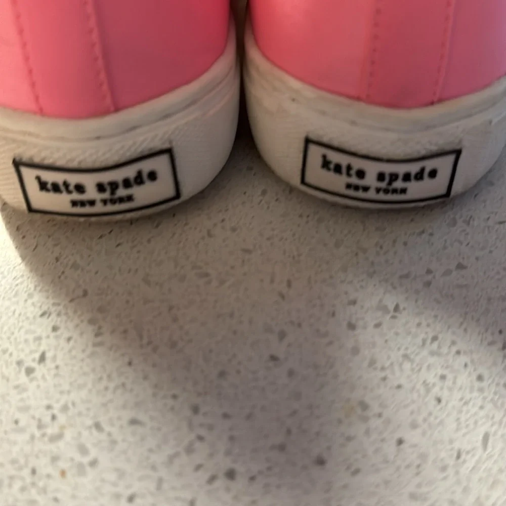 🍍 Kate Spade Women Casual Slip On Ruffled Sneakers Lance Neon Pink🍍7.5🍍I2